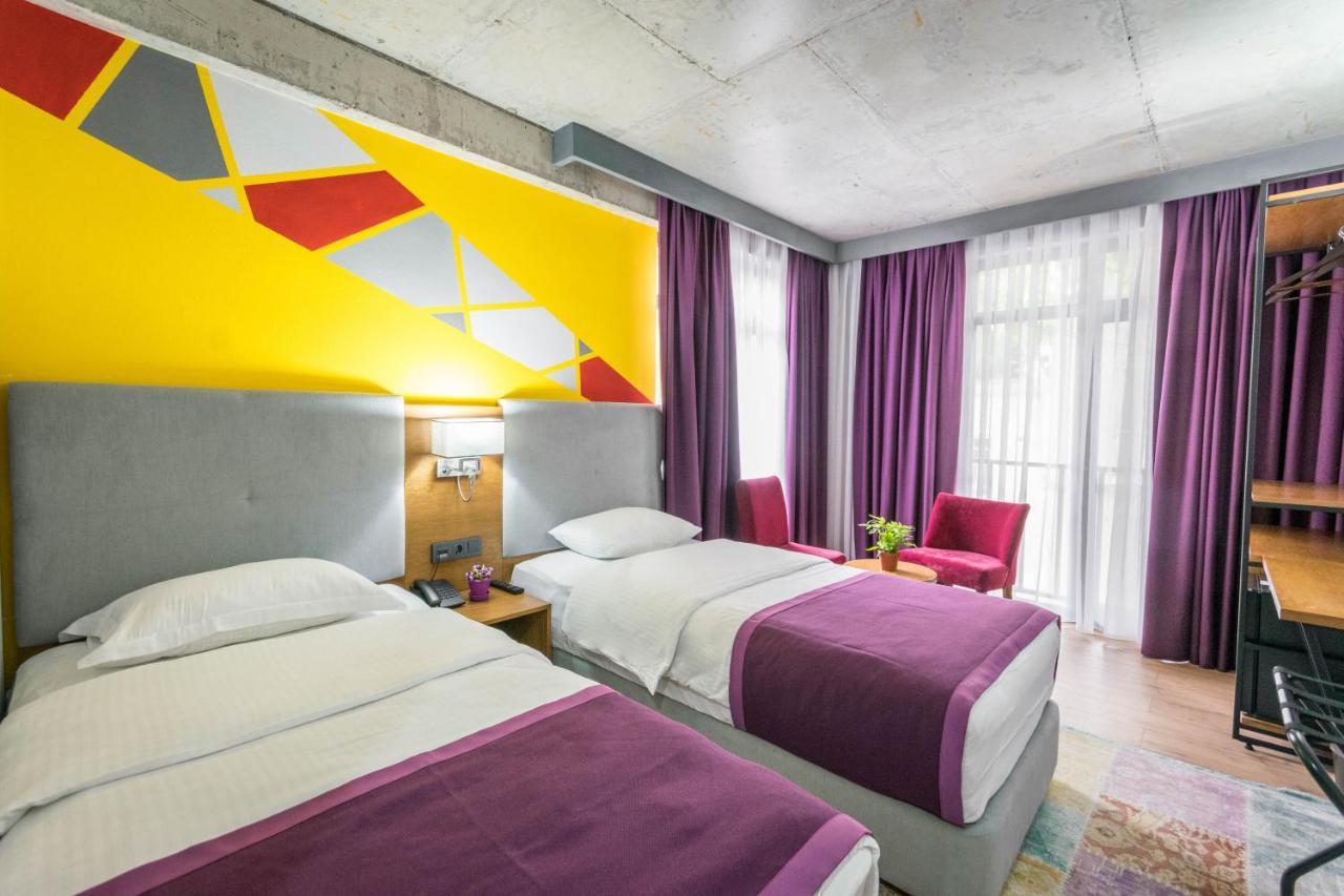 Hotel Adora Tbilisi Bagian luar foto