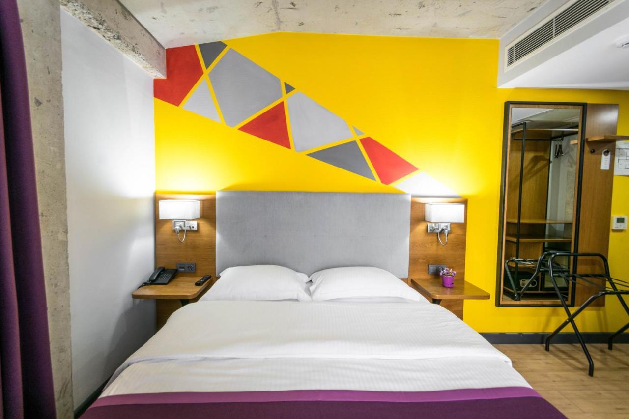 Hotel Adora Tbilisi Bagian luar foto