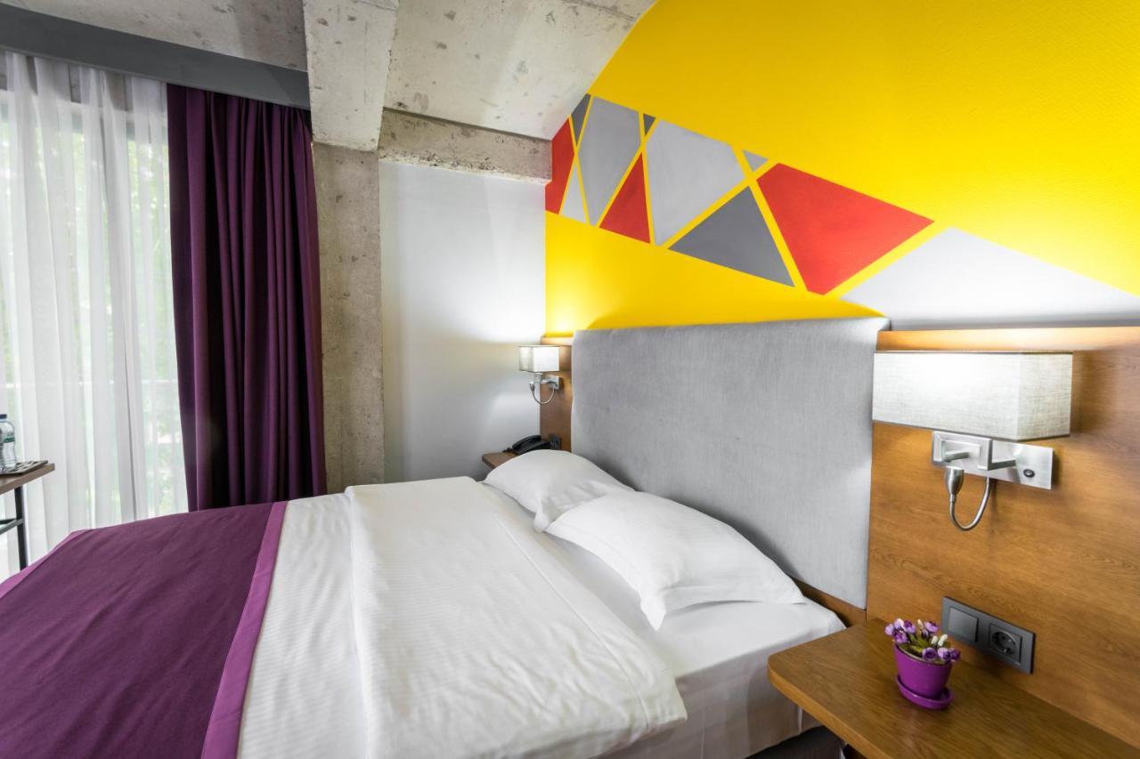 Hotel Adora Tbilisi Bagian luar foto