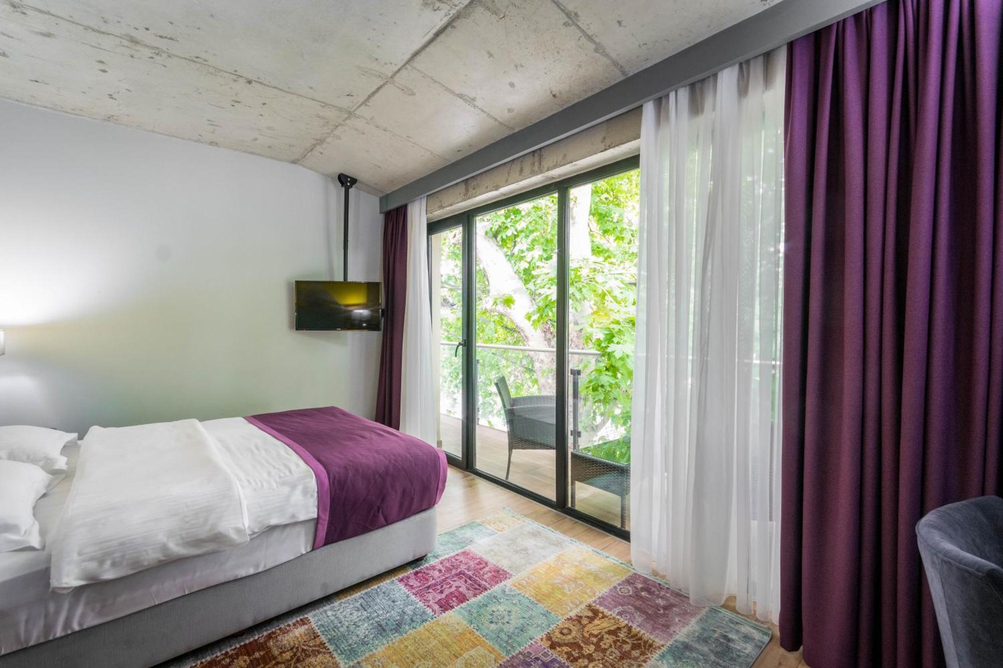 Hotel Adora Tbilisi Bagian luar foto