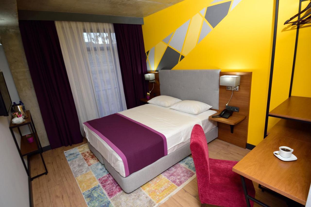 Hotel Adora Tbilisi Bagian luar foto
