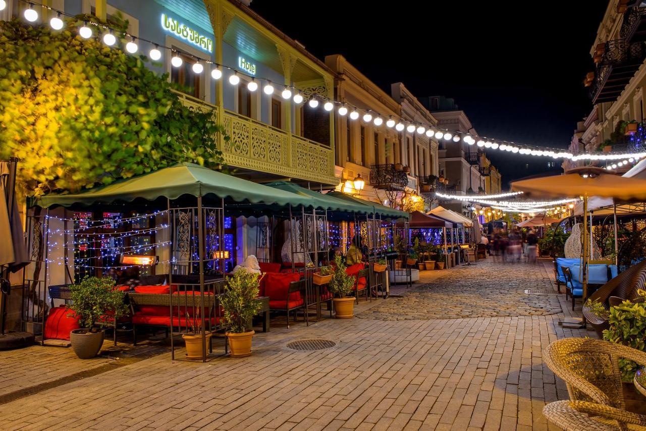Hotel Adora Tbilisi Bagian luar foto